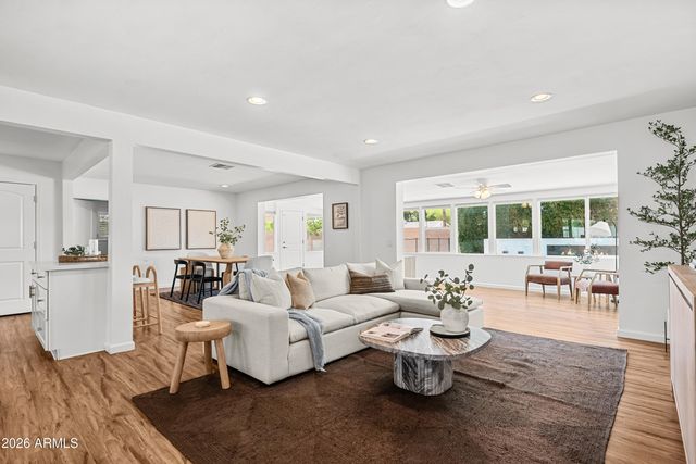 4724 N 36TH Street, Phoenix, AZ 85018