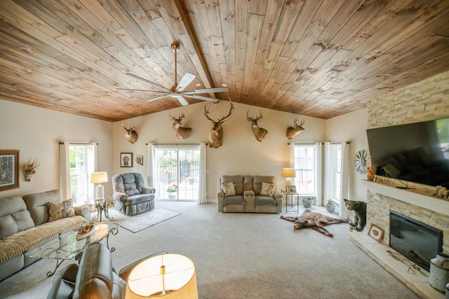 2126 N Emmertsen ROAD, Mount Pleasant, WI 53406