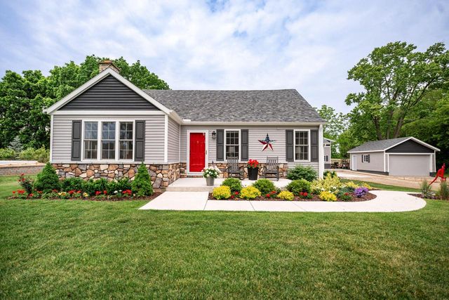 2126 N Emmertsen ROAD, Mount Pleasant, WI 53406