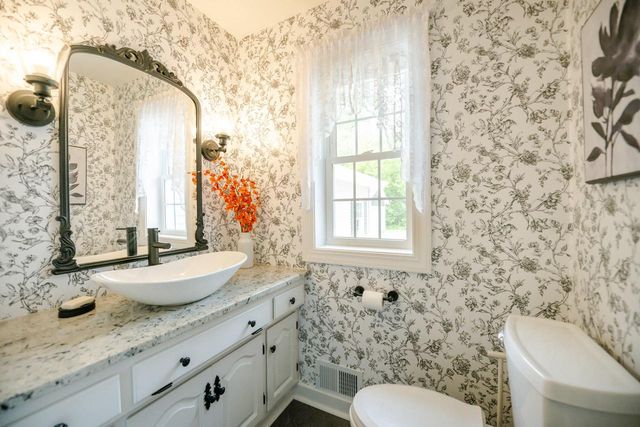 2126 N Emmertsen ROAD, Mount Pleasant, WI 53406