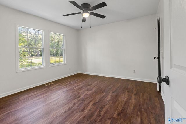 1123 Larry Street, Glencoe, AL 35905