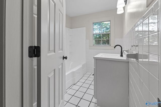 1123 Larry Street, Glencoe, AL 35905