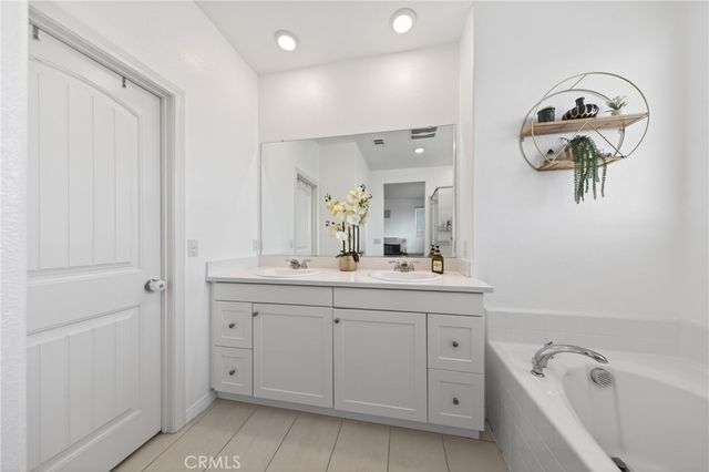 16502 Casa Grande Avenue 356, Fontana, CA 92336
