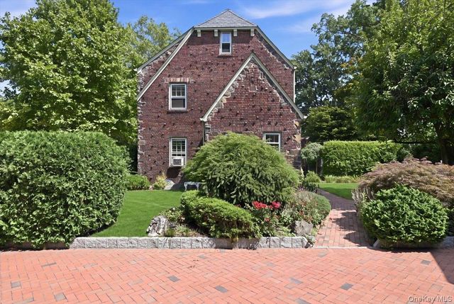159-02 28th Avenue, Flushing, NY 11358
