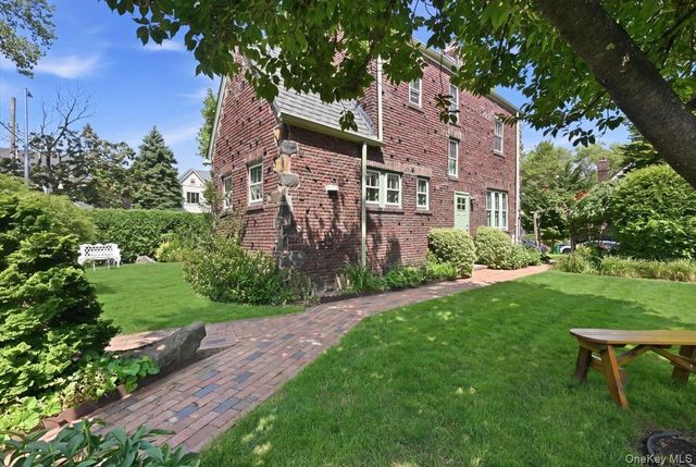 159-02 28th Avenue, Flushing, NY 11358