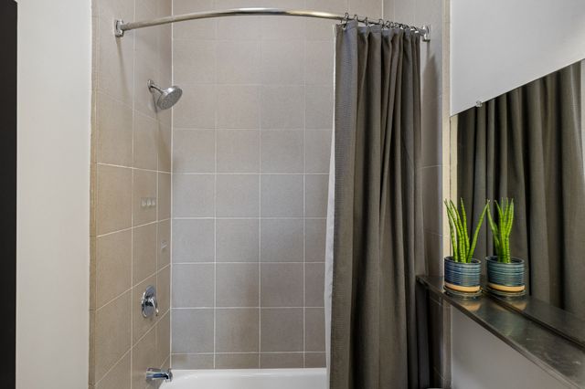 926 Woodland St Unit 105, Nashville, TN 37206