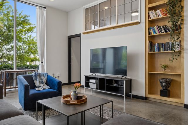 926 Woodland St Unit 105, Nashville, TN 37206
