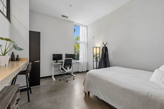 926 Woodland St Unit 105, Nashville, TN 37206