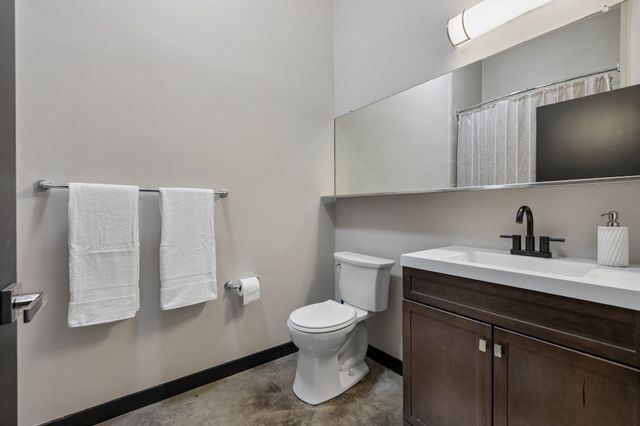 926 Woodland St Unit 105, Nashville, TN 37206