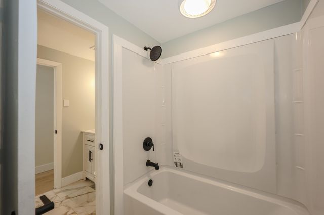 10 Eldorado Circle, Nashua, NH 03062