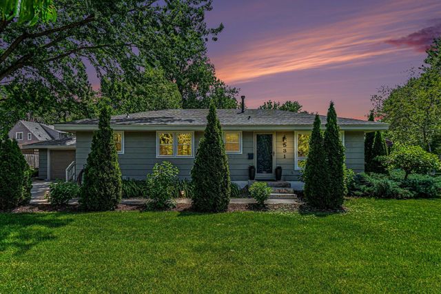 531 Locust Street, Chaska, MN 55318