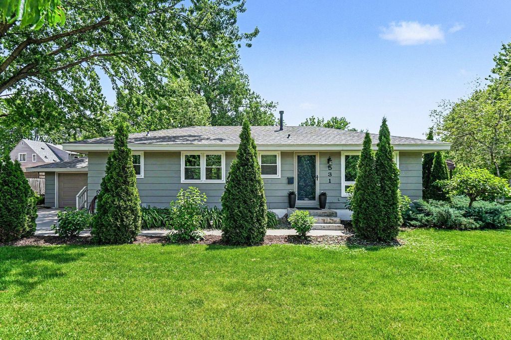531 Locust Street, Chaska, MN 55318