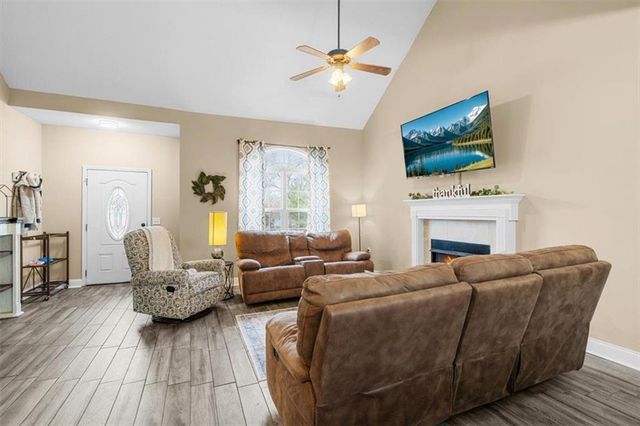 121 Foxwood Court, Villa Rica, GA 30180