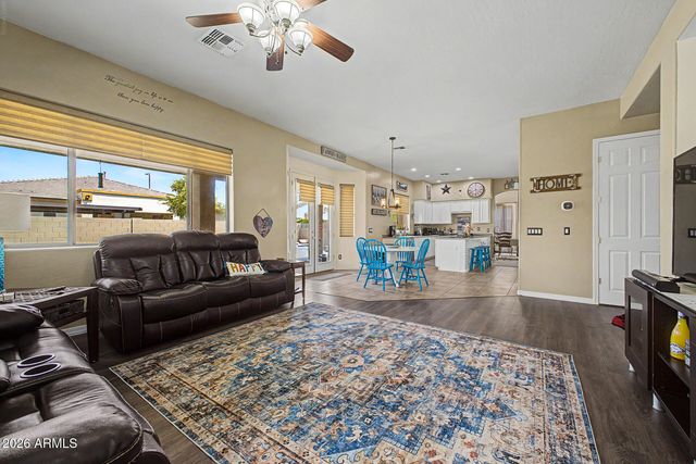 738 E SCORPIO Place, Chandler, AZ 85249
