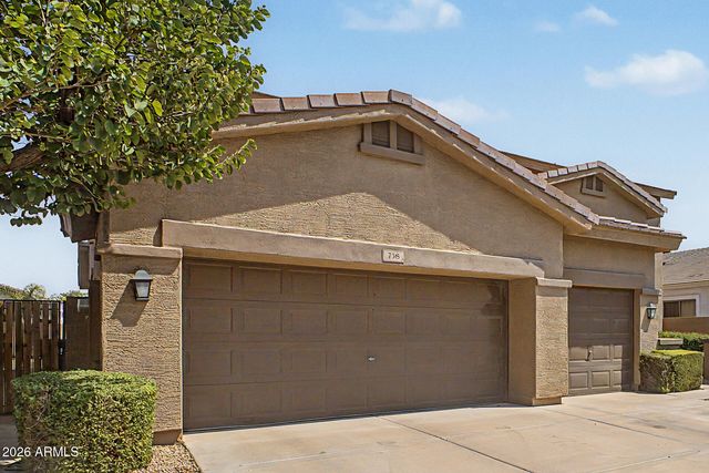 738 E SCORPIO Place, Chandler, AZ 85249