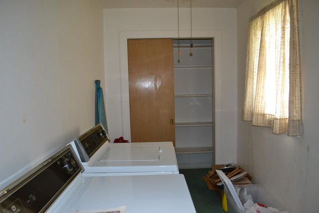 142 Oakridge Dr, Golden Meadow, LA 70357