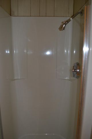 142 Oakridge Dr, Golden Meadow, LA 70357