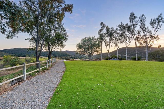 89 Bear Valley Heights Road, Escondido, CA 92027