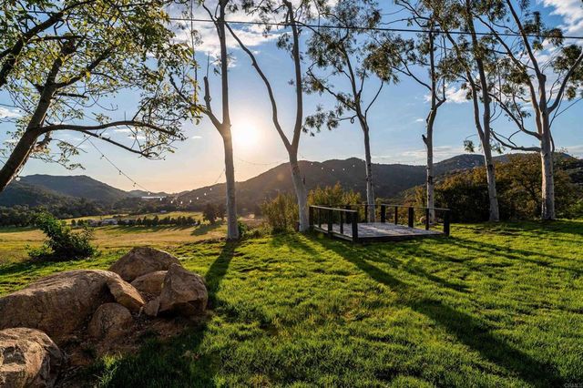 89 Bear Valley Heights Road, Escondido, CA 92027
