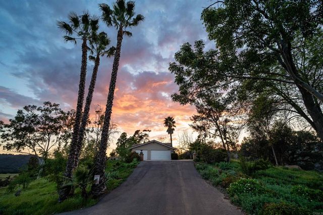 89 Bear Valley Heights Road, Escondido, CA 92027