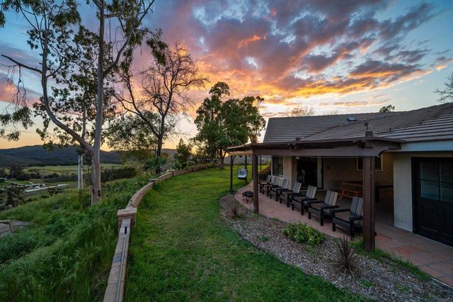 89 Bear Valley Heights Road, Escondido, CA 92027