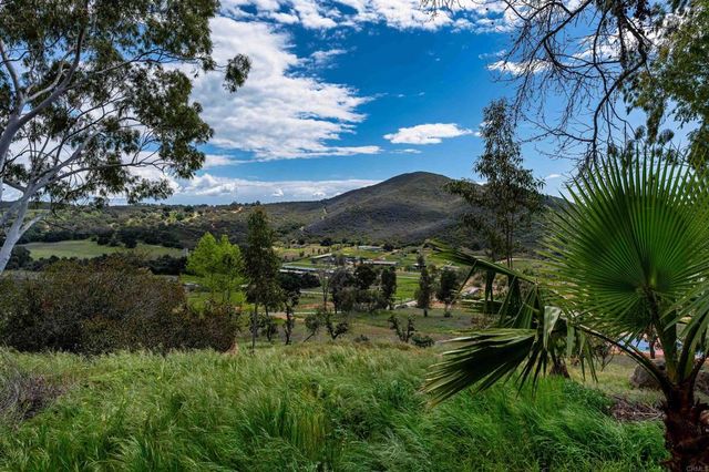 89 Bear Valley Heights Road, Escondido, CA 92027