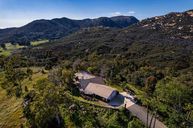 89 Bear Valley Heights Road, Escondido, CA 92027