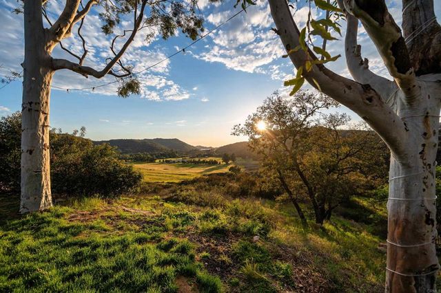 89 Bear Valley Heights Road, Escondido, CA 92027