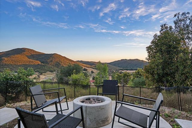 89 Bear Valley Heights Road, Escondido, CA 92027