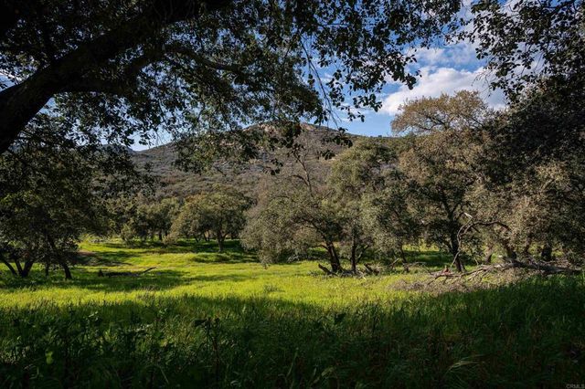 89 Bear Valley Heights Road, Escondido, CA 92027
