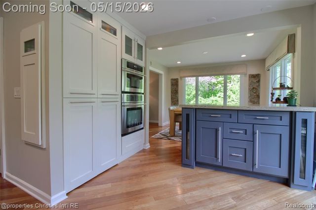 19727 Scenic Harbour Drive, Northville, MI 48167
