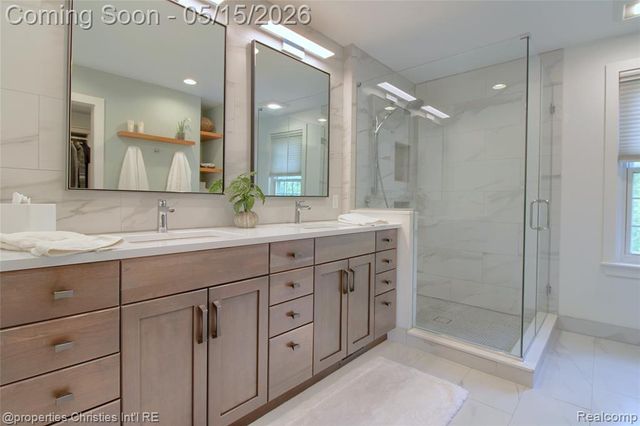 19727 Scenic Harbour Drive, Northville, MI 48167