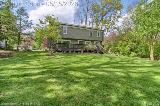 19727 Scenic Harbour Drive, Northville, MI 48167