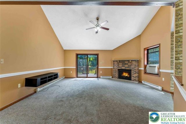 28 Penn Forest Trail, Penn Forest Twp, PA 18210