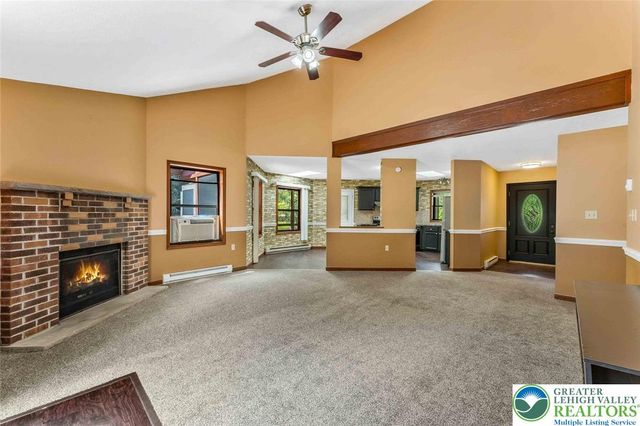 28 Penn Forest Trail, Penn Forest Twp, PA 18210
