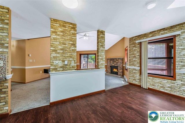 28 Penn Forest Trail, Penn Forest Twp, PA 18210