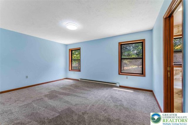 28 Penn Forest Trail, Penn Forest Twp, PA 18210
