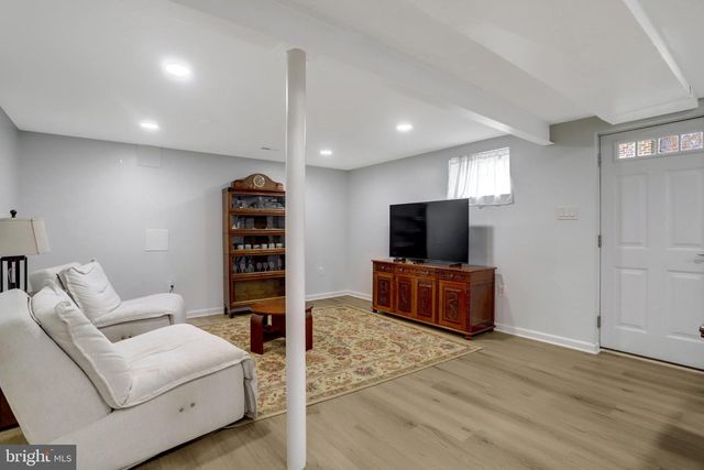 5510 KINGS PARK DR, Springfield, VA 22151