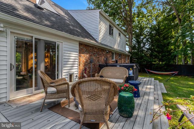 5510 KINGS PARK DR, Springfield, VA 22151