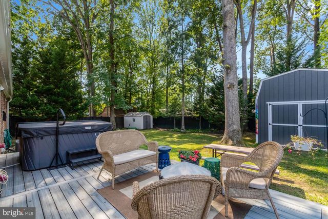 5510 KINGS PARK DR, Springfield, VA 22151