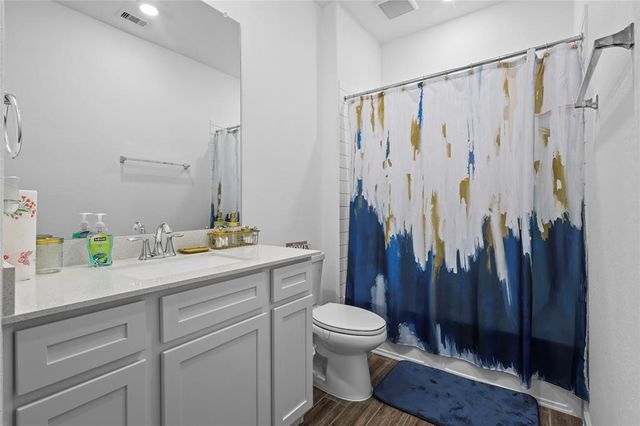 4050 Champlain Way, Rosharon, TX 77583