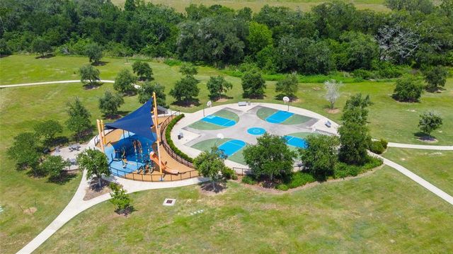 4050 Champlain Way, Rosharon, TX 77583