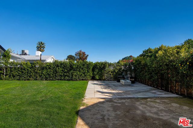 13220 Erwin Street, Van Nuys, CA 91401