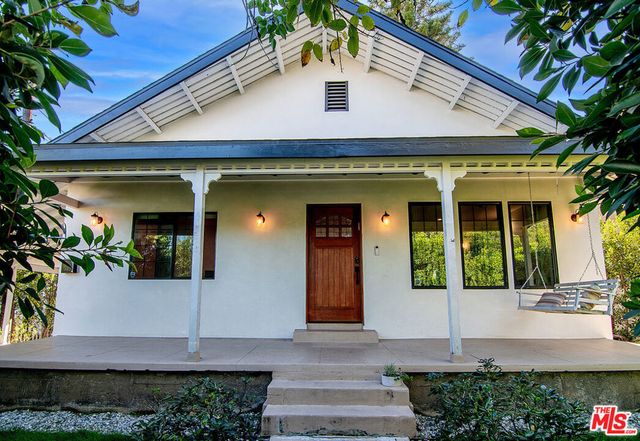 13220 Erwin Street, Van Nuys, CA 91401