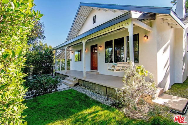 13220 Erwin Street, Van Nuys, CA 91401