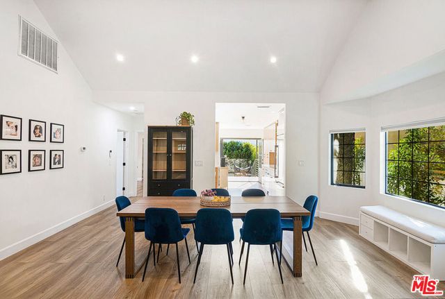 13220 Erwin Street, Van Nuys, CA 91401
