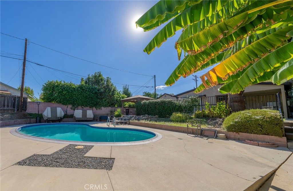 9720 Hayvenhurst, North Hills, CA 91343 — photo 5