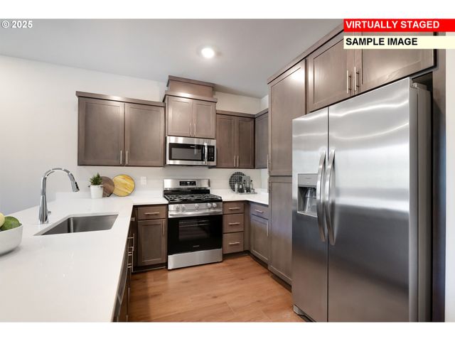 7004 Se Butternut Creek Pkwy, Hillsboro, OR 97123