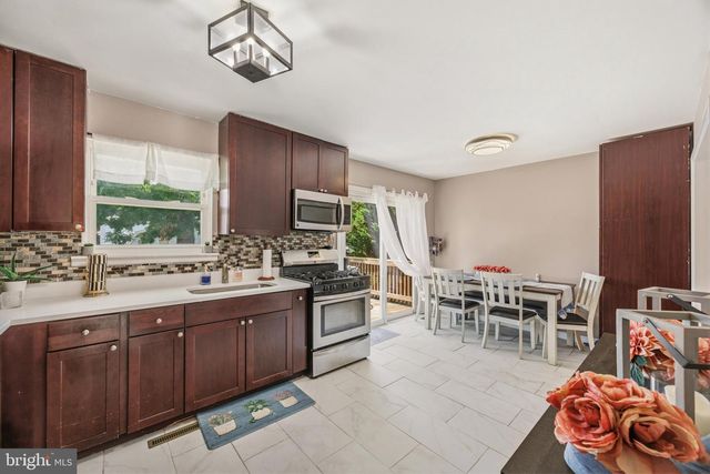 240 S CAROLINA AVE, Pasadena, MD 21122