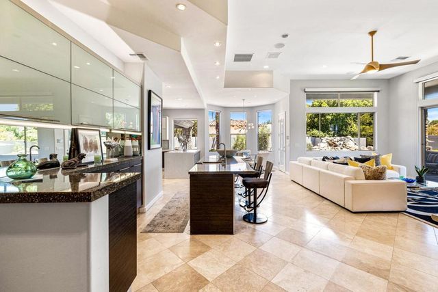 28 Clancy Lane S, Rancho Mirage, CA 92270